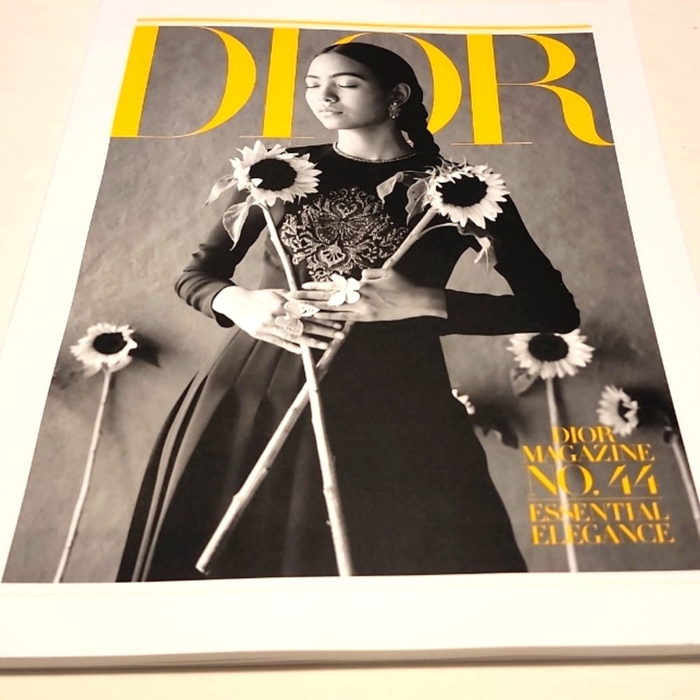 New Dior Magazine Winter  2023, Issue 44, 130 Pages